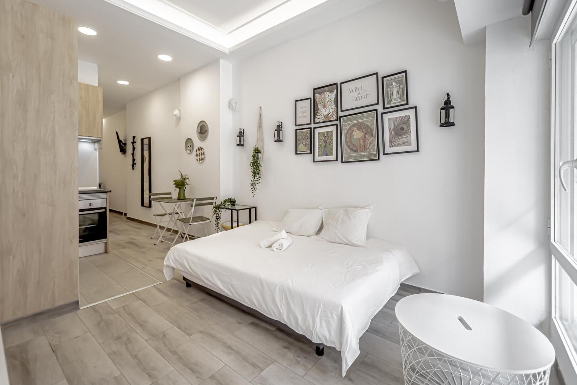 Apartamentos Tetuan مدريد الغرفة الصورة
